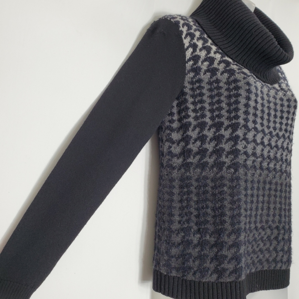 Lafayette 148 Houndstooth Cowlneck Sweater - Picture 5 of 9